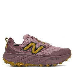 Buty do biegania New Balance. Czerwone obuwie sportowe damskie New Balance, bez wzorów, do biegania. Za 799.99 zł.