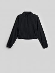 4F Bluza dresowa relaxed bez kaptura damska - czarna XL. Czarne bluzy damskie 4f, xl, bez wzorów, z dresówki, klasyczne. Za 199.99 zł.