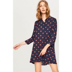 Sukienka w grochy - Granatowy. Bez kategorii marki Reserved. W wyprzedaży za 49.99 zł.