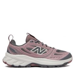 Buty do biegania New Balance. Czerwone obuwie sportowe damskie New Balance, bez wzorów, do biegania. Za 349.99 zł.
