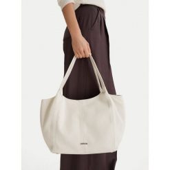 Torebka Lasocki. Torebki do ręki damskie Lasocki, bez wzorów, bez dodatków. Za 199.99 zł.