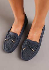 Granatowe Mokasyny z Ażurową Cholewką i Kokardką Ellmara. Niebieskie mokasyny damskie Born2be, eleganckie. Za 64.99 zł.