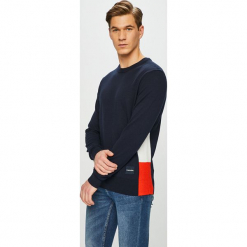 Calvin Klein - Sweter. Swetry przez głowę męskie marki Calvin Klein. W wyprzedaży za 429.90 zł.
