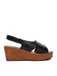 Lasocki Sandały CEO-WI16-NYASA-02 Czarny. Czarne sandały damskie Lasocki, bez wzorów, ze skóry, bez obcasa, na koturnie, bez zapięcia. Za 199.99 zł.