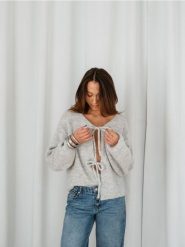 Kardigan z wełną alpaki - jasnoszary. Szare kardigany damskie Reserved, l, bez wzorów, z dzianiny. Za 259.99 zł.