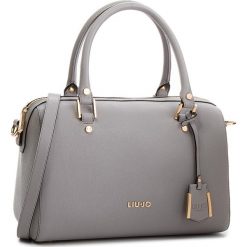 Torebka LIU JO - M Satchel Isola A68010 E0087 Frozen 63850. Szare torebki do ręki damskie Liu Jo, ze skóry ekologicznej. W wyprzedaży za 419.00 zł.