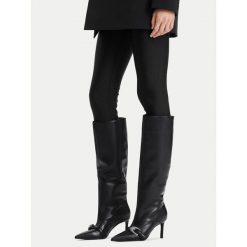 Kozaki Eva Minge. Czarne kozaki damskie Eva Minge, bez obcasa, na szpilce. Za 779.99 zł.