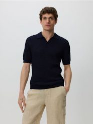 Sweter polo z lnem - granatowy. Niebieskie swetry przez głowę męskie Reserved, l, bez wzorów, z dzianiny, bez kołnierzyka. W wyprzedaży za 149.99 zł.