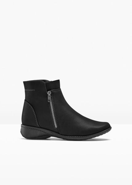 Botki. Czarne botki damskie bonprix, bez obcasa, bez zapięcia. Za 132.99 zł.