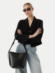 Calvin Klein Torebka Foil Logo Medium LV04F3736G Czarny. Czarne torebki do ręki damskie Calvin Klein, bez wzorów, ze skóry, bez dodatków. Za 529.99 zł.