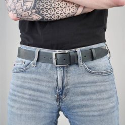 Pasek do Spodni Męski Szeroki OPM-13 Brødrene Czarny 120 cm. Czarne paski damskie bez wzorów, z jeansu, eleganckie. Za 62.99 zł.