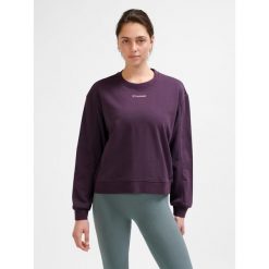 Bluza damska Hummel MT Dhyani. Czerwone bluzy sportowe damskie Hummel, bez wzorów, bez kaptura, na fitness i siłownię. Za 196.45 zł.