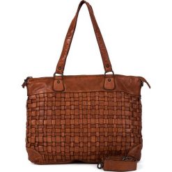 Skórzana torebka w kolorze jasnobrązowym - 38 x 29 x 15 cm. Torby na ramię damskie marki neropantera. W wyprzedaży za 500.95 zł.