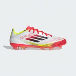 Buty F50 Pro FG. Białe buty sportowe męskie Adidas, z materiału, bez zapięcia, do piłki nożnej. Za 489.00 zł.