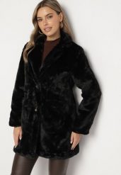 Czarny Futerkowy Płaszcz Jednorzędowy z Kieszeniami i Eleganckim Kołnierzem Daienna. Czarne płaszcze damskie Born2be, bez wzorów, z jeansu, eleganckie, bez kaptura. Za 259.99 zł.