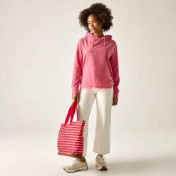 Damska bluza Mayse Marl. Czerwone bluzy damskie Regatta, bez wzorów, z kapturem, trekkingowe. Za 99.99 zł.