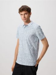 Koszulka polo regular ze wzorem - jasnoniebieski. Niebieskie koszulki polo męskie Reserved, l, bez wzorów, z bawełny, bez ramiączek. Za 79.99 zł.