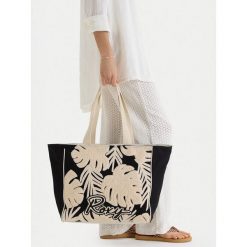Torebka Roxy. Czarne torebki do ręki damskie Roxy, bez wzorów, bez dodatków. Za 139.99 zł.