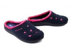 INBLU ET-33 004 granatowy, kapcie damskie. Niebieskie kapcie damskie Inblu, bez wzorów, z tkaniny. Za 80.99 zł.