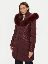 Guess Płaszcz zimowy New Oxana W4BL61 WGLZ0 Bordowy Regular Fit. Czerwone kurtki damskie Guess, na zimę, xs, z aplikacjami, z syntetyku, bez kaptura. Za 799.99 zł.