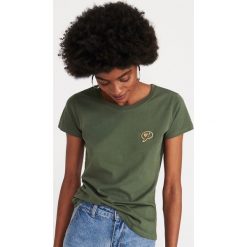 T-shirt z bawełny organicznej - Zielony. Zielone t-shirty damskie Reserved, l, bez wzorów, bez kołnierzyka. Za 39.99 zł.