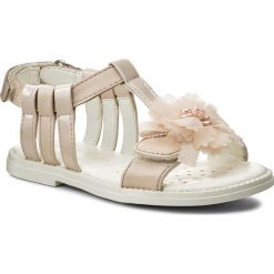 Sandały GEOX - J S. Karly G.C J8235C 044HI C5014 S Lt Beige. Sandały dziewczęce marki Geox. W wyprzedaży za 179.00 zł.