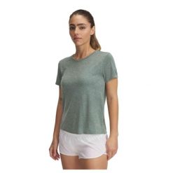 Koszulka Damska Sportowa Under Armour Launch Camo Shortsleeve. Zielone koszulki sportowe damskie Under Armour, bez wzorów, bez kołnierzyka, bez ramiączek, na fitness i siłownię. W wyprzedaży za 61.16 zł.