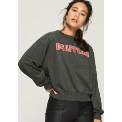 Bluza z nadrukiem - Szary. Szare bluzy damskie Sinsay, z nadrukiem. W wyprzedaży za 39.99 zł.