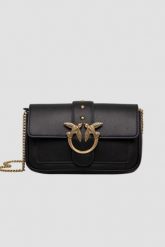 PINKO Czarna kopertówka damska Love One Pocket C. Czarne kopertówki damskie Pinko, bez wzorów, eleganckie, bez dodatków. W wyprzedaży za 999.99 zł.