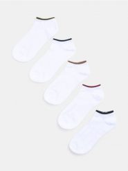 Krótkie skarpetki 5 pack - biały. Białe skarpety męskie Sinsay, bez wzorów. Za 12.99 zł.