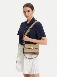 Lacoste Torebka NF5105IT Różowy. Czerwone torebki do ręki damskie Lacoste, bez wzorów, ze skóry, bez dodatków. Za 908.99 zł.