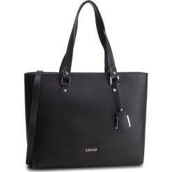 Torebka LIU JO - L Tote Isola N68006 E0033 Nero 22222. Czarne torby na ramię damskie marki Liu Jo. W wyprzedaży za 449.00 zł.