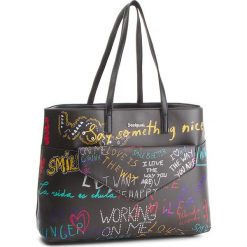 Torebka DESIGUAL - 18WAXPCZ 2000. Czarne torebki do ręki damskie Desigual, ze skóry ekologicznej. W wyprzedaży za 249.00 zł.