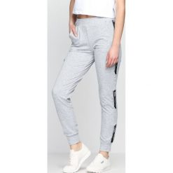 Szare Spodnie Dresowe Addiction. Szare spodnie dresowe damskie Born2be, z dresówki. Za 34.99 zł.