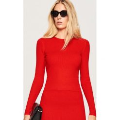 Dopasowany sweter - Czerwony. Czerwone swetry damskie Reserved. Za 59.99 zł.