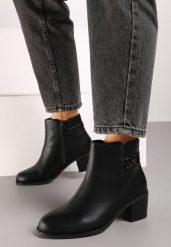 Czarne Botki Sztyblety na Obcasie z Metaliczną Aplikacją Nabelles. Czarne botki damskie Born2be, z jeansu, eleganckie, bez obcasa, na obcasie, bez zapięcia. Za 119.99 zł.