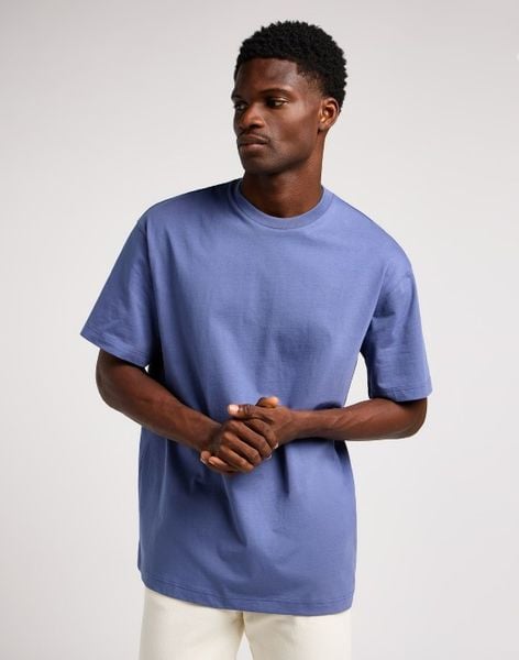 MESKA KOSZULKA LEE PLAIN LOOSE TEE SURF BLUE 112350758. Niebieskie t-shirty męskie Lee, xl, bez wzorów, bez kołnierzyka. Za 79.99 zł.