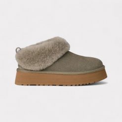 Śniegowce damskie UGG TAZZELLE. Zielone śniegowce i trapery damskie UGG. Za 541.99 zł.