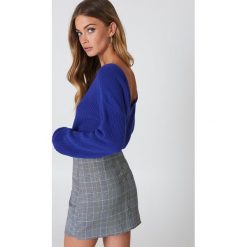 NA-KD Sweter z dzianiny z dekoltem V - Blue. Niebieskie swetry damskie NA-KD, z dzianiny. Za 121.95 zł.