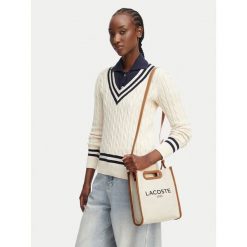 Torebka Lacoste. Białe torebki do ręki damskie Lacoste, bez wzorów, klasyczne, bez dodatków. Za 458.99 zł.