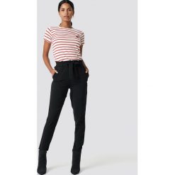 NA-KD Spodnie z wiązaniem - Black. Spodnie materiałowe damskie marki NA-KD. Za 121.95 zł.