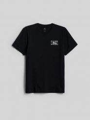 4F T-shirt regular z nadrukiem męski - czarny XXL. Czarne t-shirty męskie 4f, m, bez wzorów, z bawełny, klasyczne, bez kołnierzyka. Za 79.99 zł.