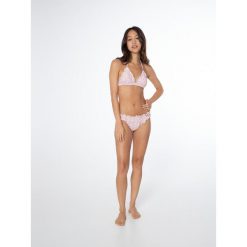Bikini damskie Protest Prtjola bikini. Białe bikini damskie Protest, m, bez wzorów. W wyprzedaży za 92.00 zł.