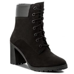 Botki Timberland. Czarne botki damskie Timberland, bez obcasa, na słupku, bez zapięcia. Za 679.99 zł.