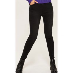 Jeansy skinny - Czarny. Czarne jeansy damskie House. Za 99.99 zł.