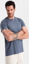 Ombre T-shirt męski klasyczny bawełniany BASIC - ciemnoniebieski V18 OM-TSBS-0146 XL. Niebieskie t-shirty męskie Ombre, m, bez wzorów, z bawełny, klasyczne, bez kołnierzyka. Za 29.99 zł.