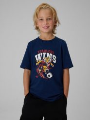 4F T-shirt regular z nadrukiem chłopięcy - granatowy 128 (7-8 lat). Niebieskie t-shirty dla chłopców 4f, bez wzorów, z bawełny, bez ramiączek. Za 49.99 zł.