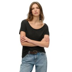 Koszulka damska Superdry Studios. Czarne t-shirty damskie Superdry., bez wzorów, klasyczne, bez kołnierzyka. Za 122.25 zł.