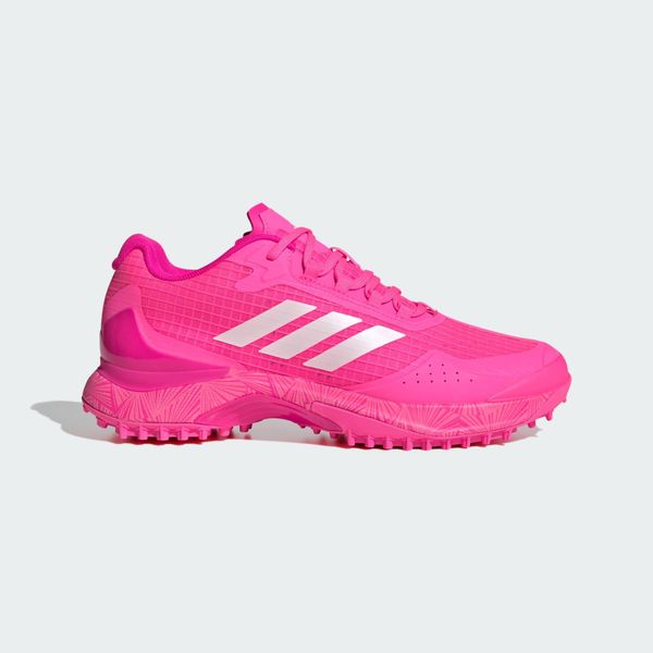 Buty do hokeja na trawie Fabela X 2. Białe obuwie sportowe damskie Adidas, bez wzorów. W wyprzedaży za 543.00 zł.