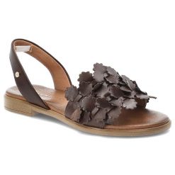 Sandały damskie Armodo, cholewka ze skóry naturalnej wsuwane na płaskiej podeszwie, brązowe, 40468. Brązowe klapki damskie Armodo, bez wzorów, ze skóry, bez obcasa, na płaskiej podeszwie, bez zapięcia. Za 319.00 zł.